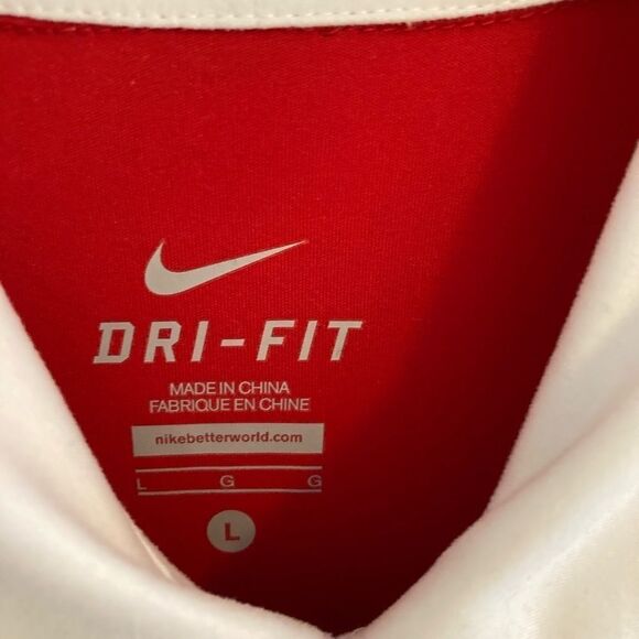 Nike red and white tennis shirt‎ - Picture 3 of 3